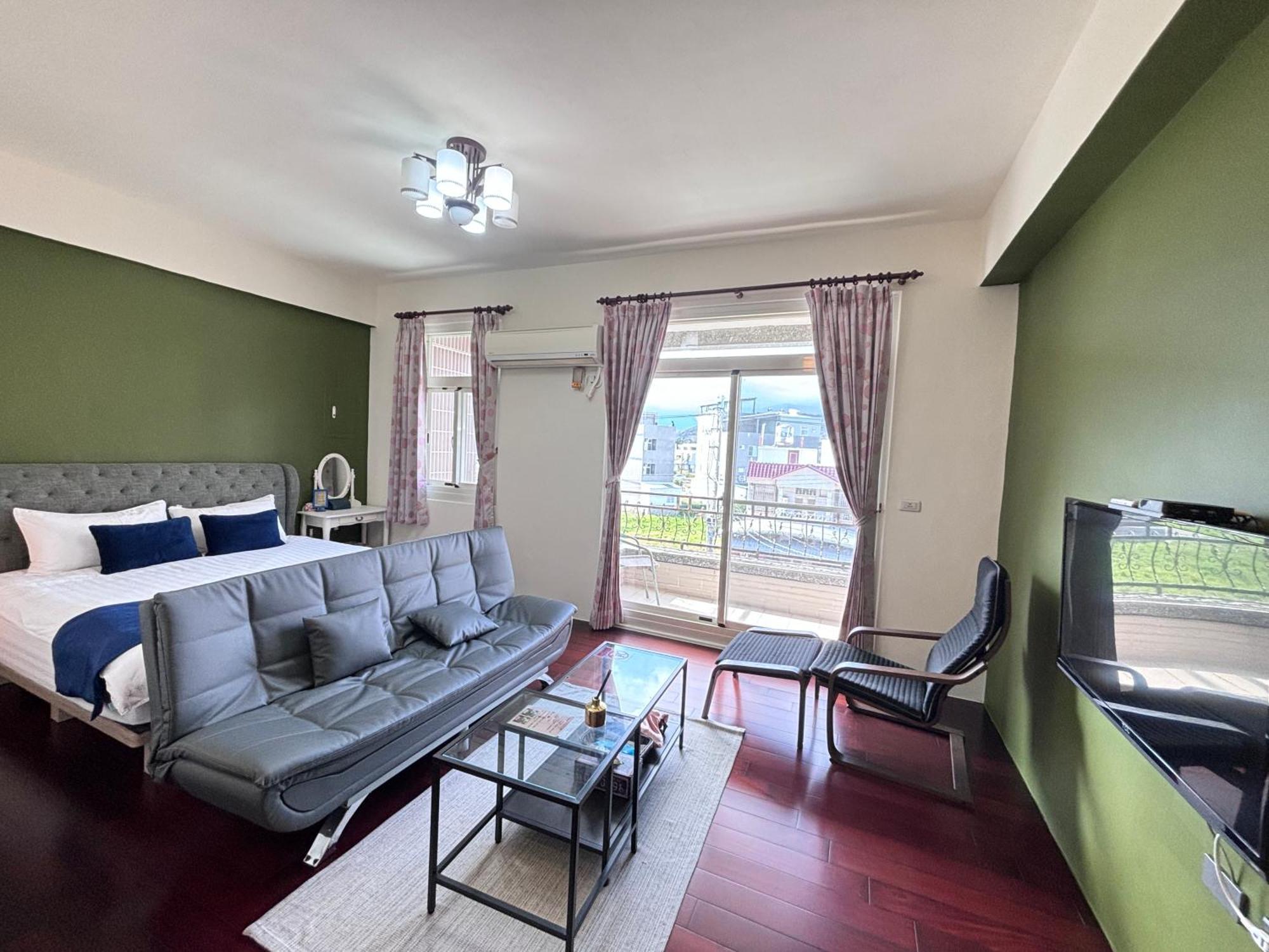 伊家民宿yi Home 志航路一段398號 T'ai-tung Exteriör bild